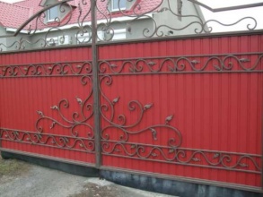 Кованые заборы с профнастилом 150 метров фото в Ворсме