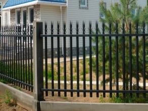 Сварные заборы на ленточном фундаменте 12 метров фото в Ворсме