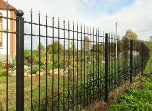 Сварные заборы с забивными столбами  12 метров фото в Ворсме